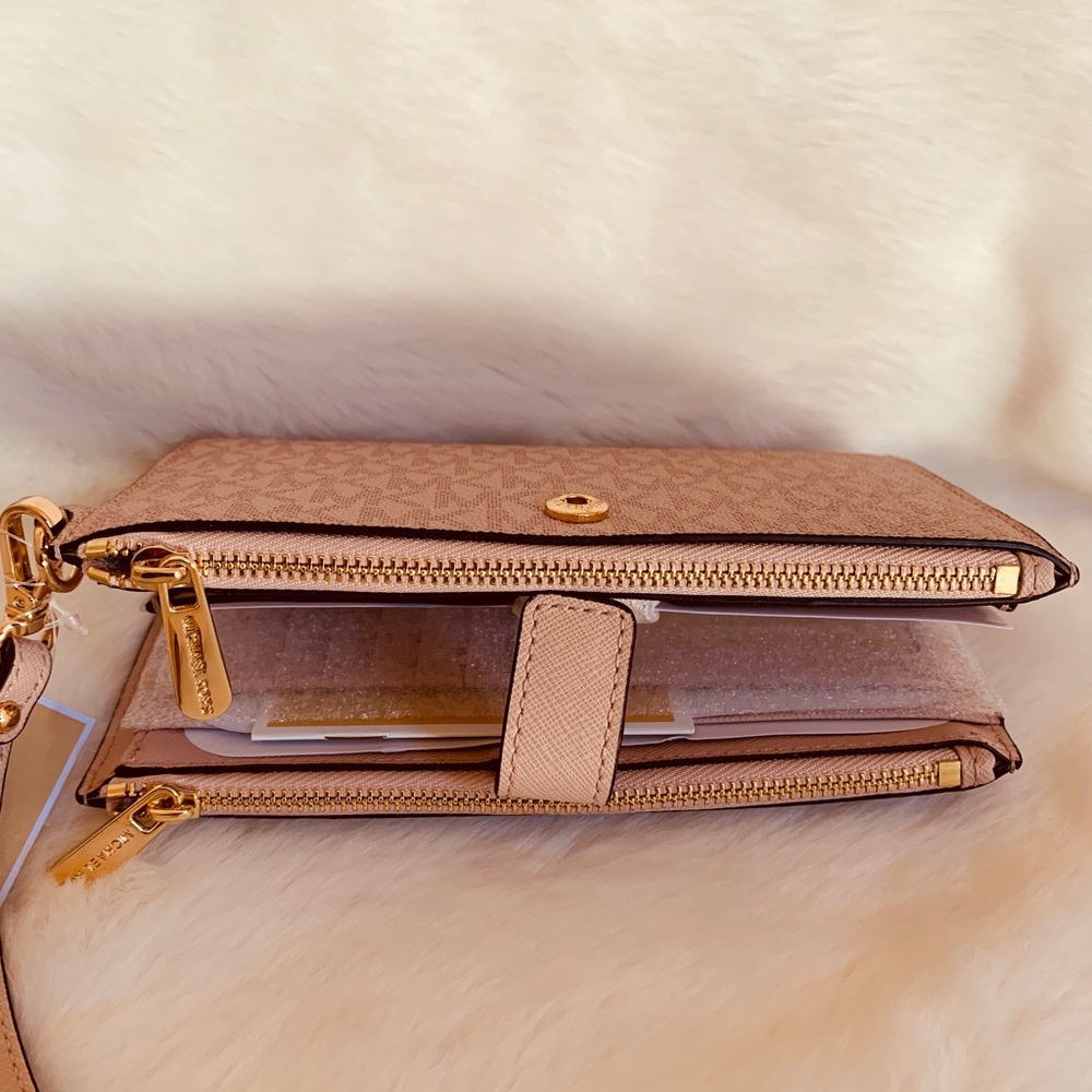 Michael Kors Jet Set Double Zip Wristlet - Picture 2 of 6